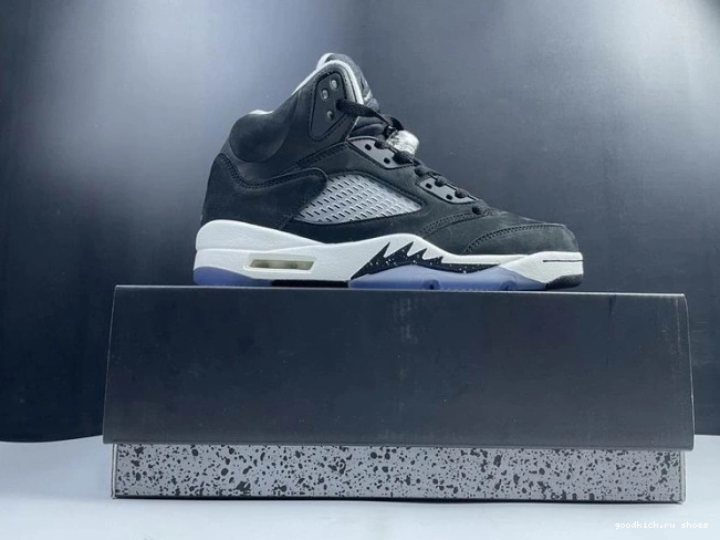 5 JORDAN CT4838-011 OREO AIR 0819